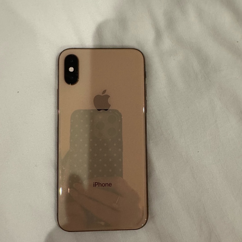 Apple iPhone X - Picture 2 of 2